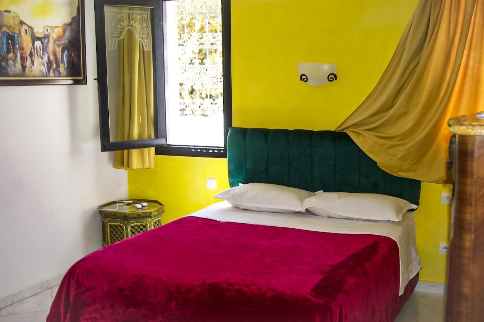 Riad Baddi ซาเล ภายนอก รูปภาพ